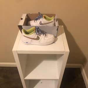 Nike boys shoes.Size 4 1/2